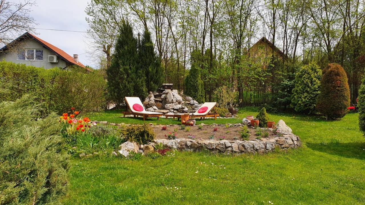 Rajski Vrt Vrdnik Exteriér fotografie