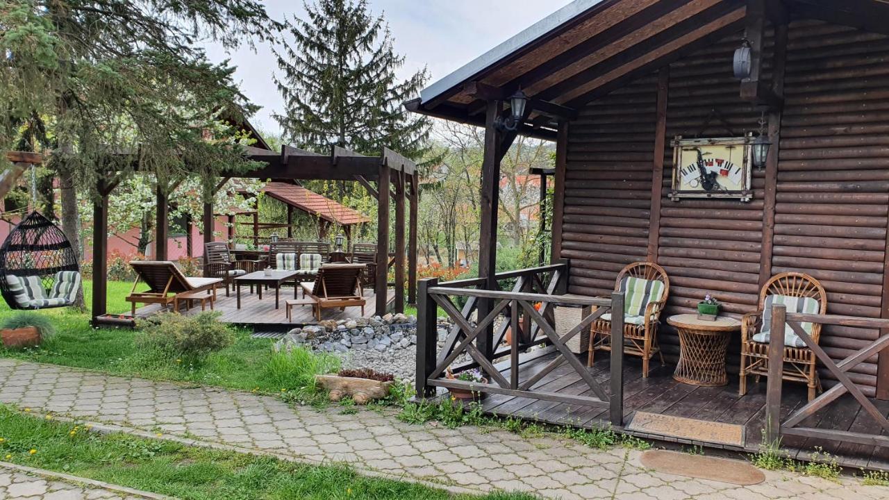 Rajski Vrt Vrdnik Exteriér fotografie